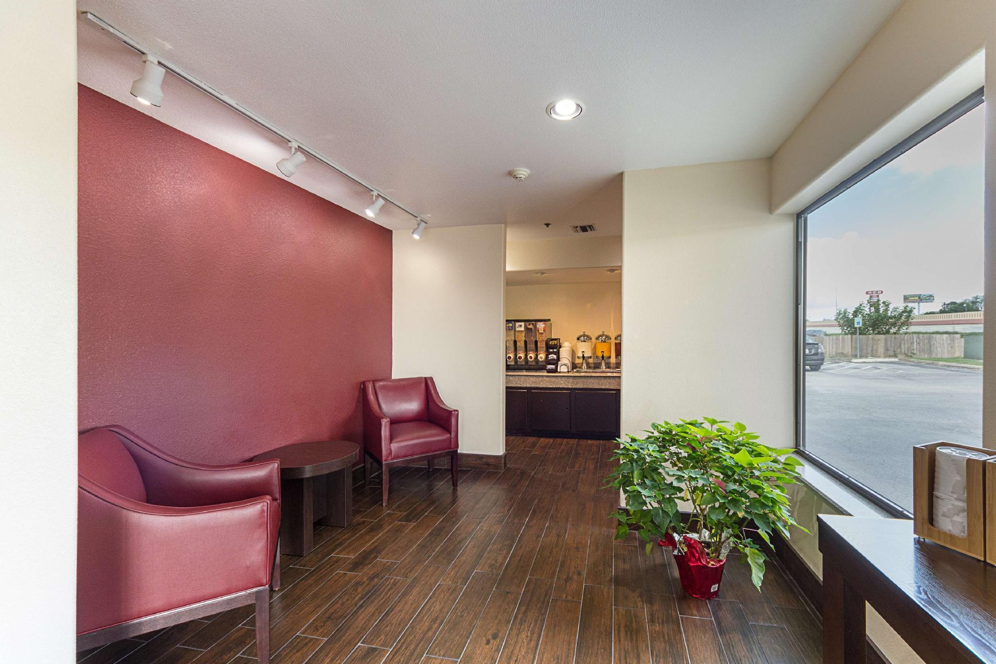 Super 8 By Wyndham New Braunfels I-35 Hotel Екстериор снимка