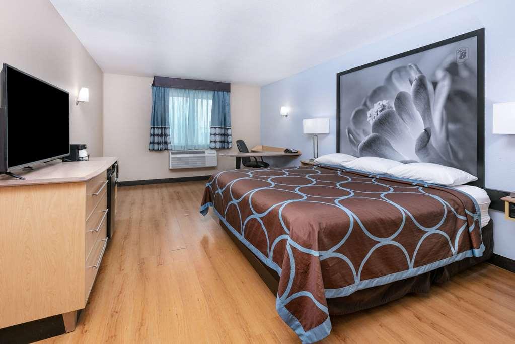Super 8 By Wyndham New Braunfels I-35 Hotel Стая снимка