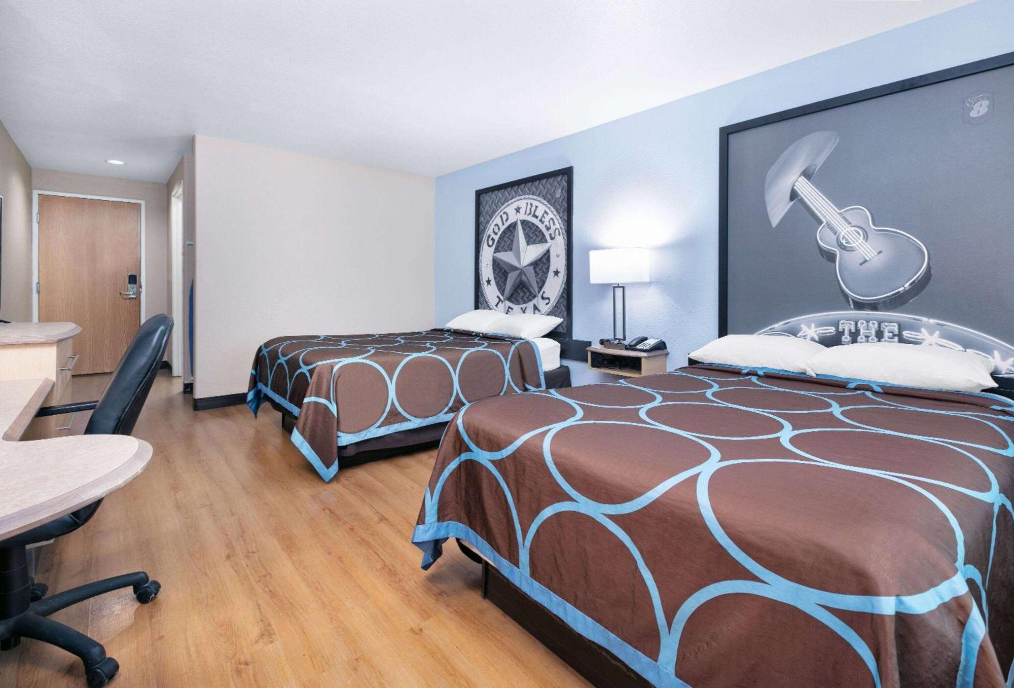 Super 8 By Wyndham New Braunfels I-35 Hotel Екстериор снимка