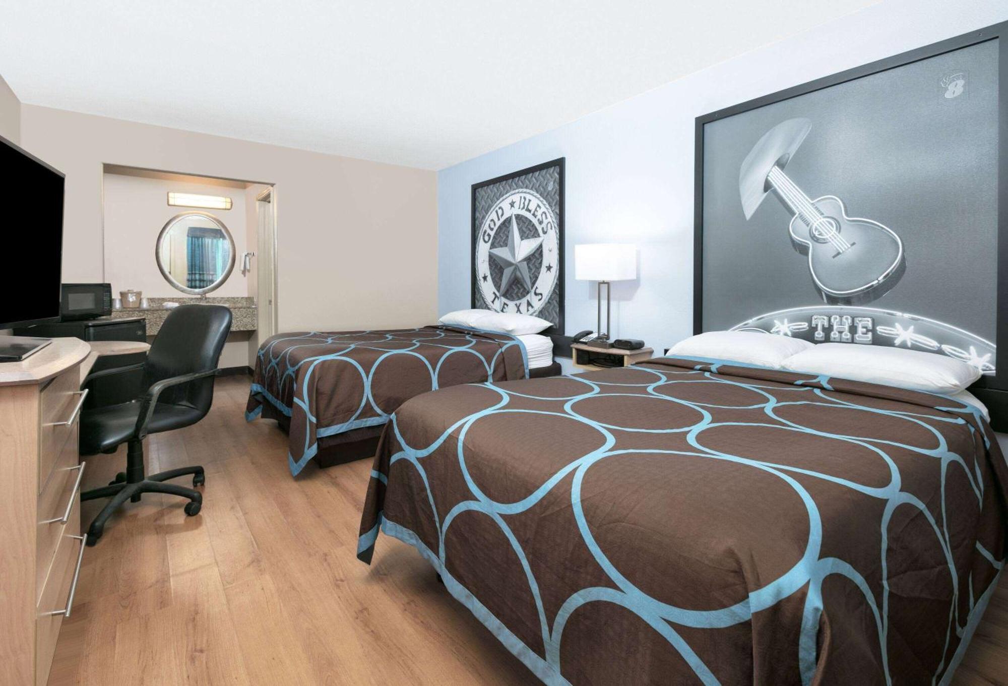 Super 8 By Wyndham New Braunfels I-35 Hotel Екстериор снимка